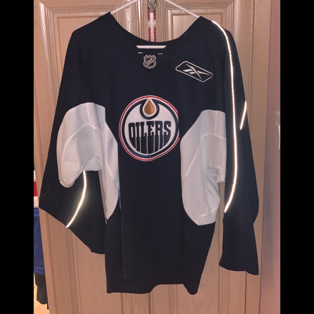 Vintage Edmonton Oilers practice jersey
